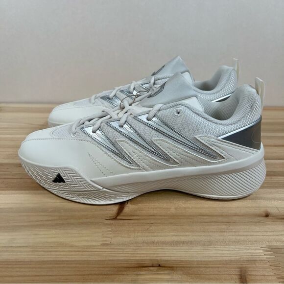 Adidas Dame Certified 3 Low basketball Shoes womens 8 core white silver metallic - Picture 4 of 12